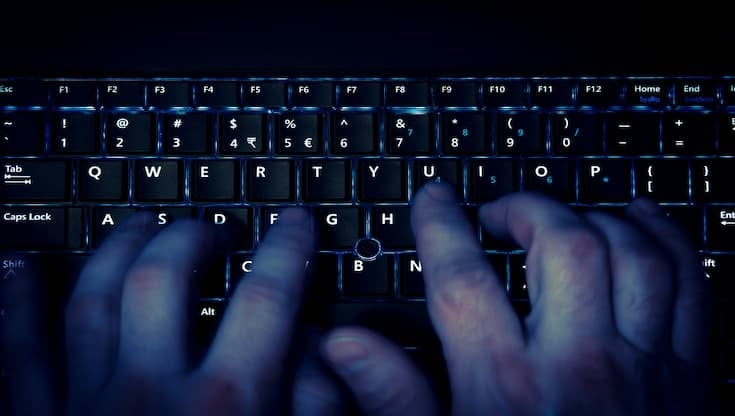 Dark-market-credentials